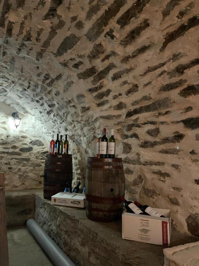Εννεα Μουσεσ Παραδοσιακός Ξενώνας Velventós Exterior foto